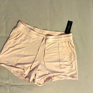 Kindred bravely shorts medium pink NWT